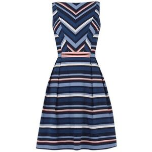 ⭐️Oasis, Chevron Stripe Dress,Fit & Flair ,YachtWear,Classic,Timeless,Size 10